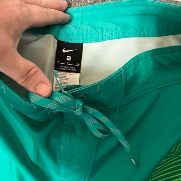 Nike Swimming Trunks Men’s - Picture 3 of 4